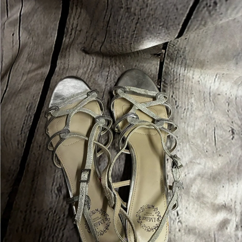 I. Miller Women’s Silver Glitter Strappy Wedge Sandals Formal Elegant Shoes Sz 8